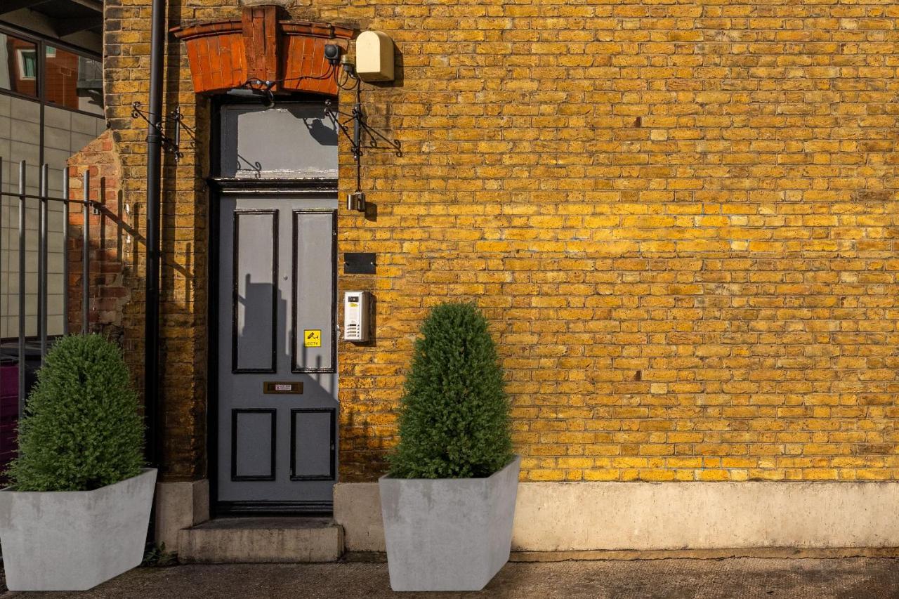 The Buross - Aldgate Aparthotel Лондон Екстериор снимка