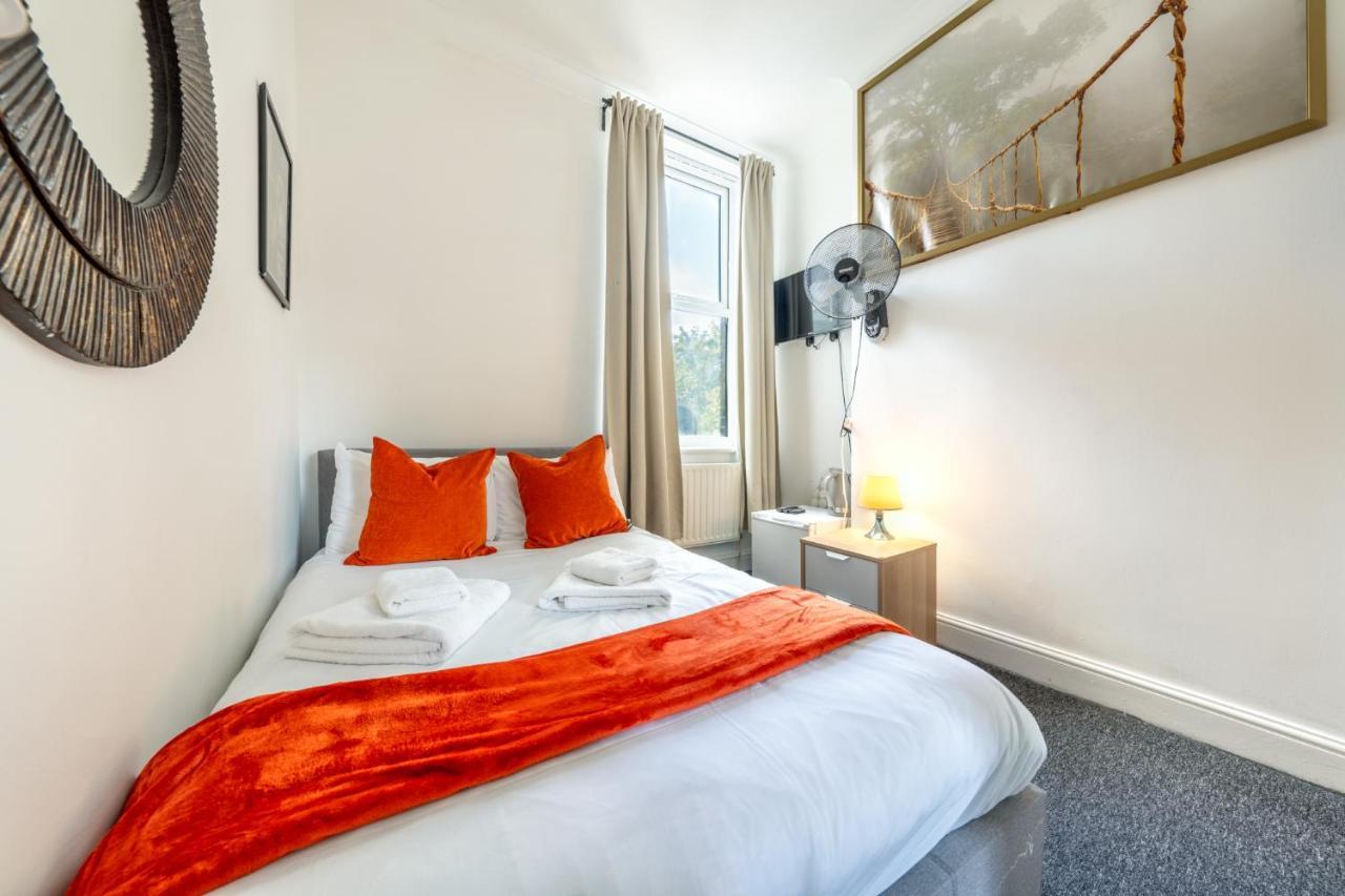 The Buross - Aldgate Aparthotel Лондон Екстериор снимка
