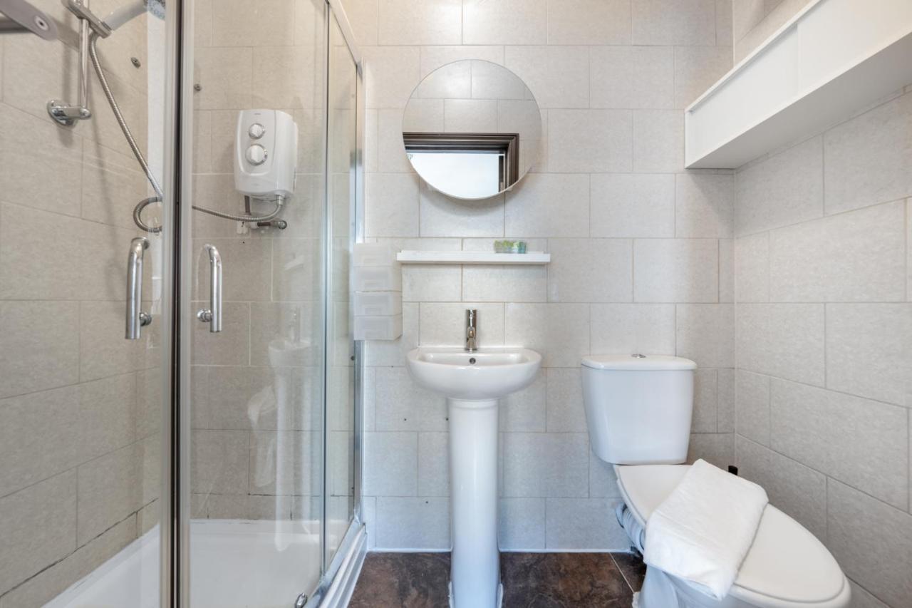 The Buross - Aldgate Aparthotel Лондон Екстериор снимка