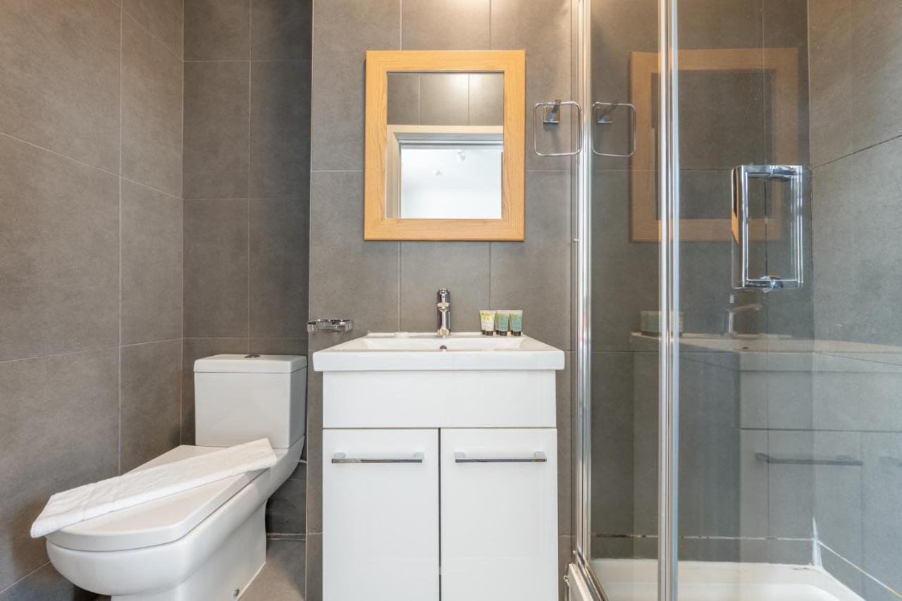 The Buross - Aldgate Aparthotel Лондон Екстериор снимка
